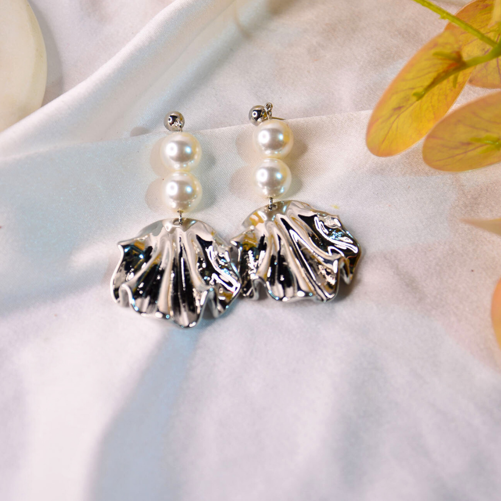 Sculpted Pearl Waves - Image 2