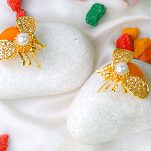 Sunlit Honeybee Pearl Stud Earrings - Image 4